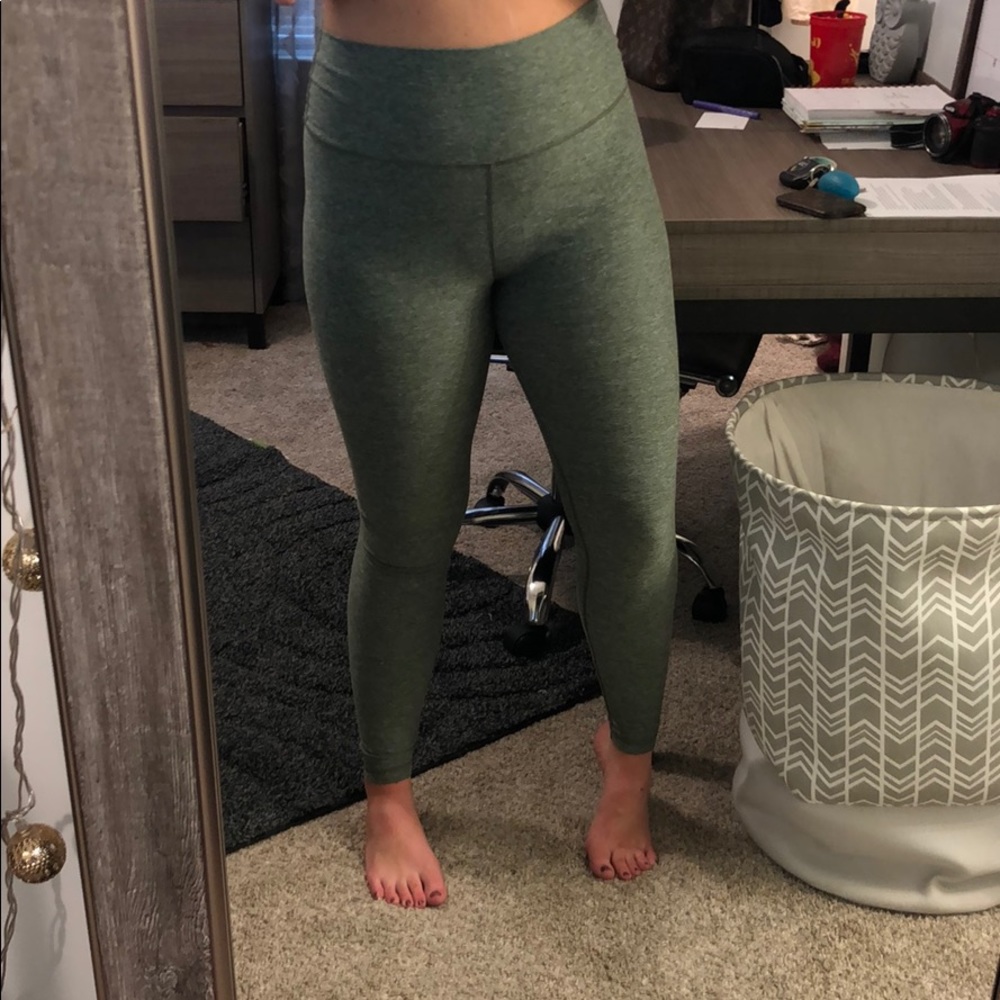 Green leggings